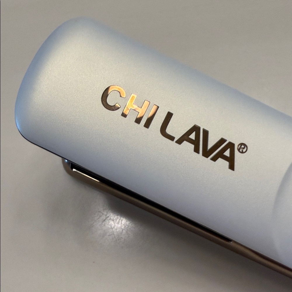 CHI Lava 1.5” Mini Flat Iron - Picture 2 of 3